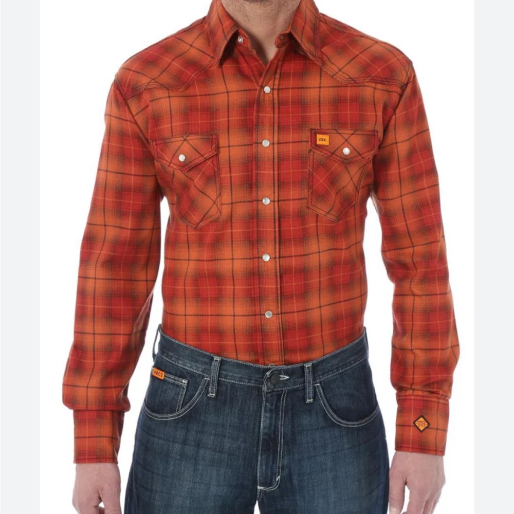 Wrangler Men's Red Plaid Button Down Shirt